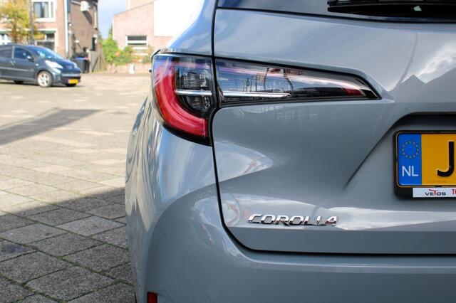 Toyota COROLLA Touring Sports 1.8 Hybrid Business Plus