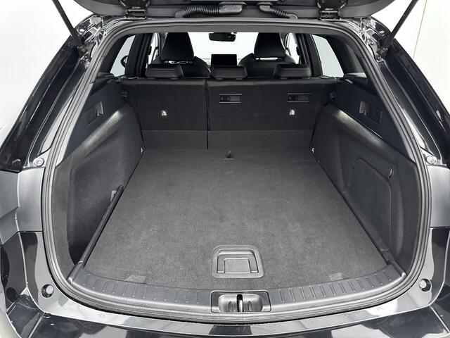 Toyota COROLLA Touring Sports 2.0 High Power Hybrid First Edition | Parkeersensoren | Half lederen bekleding | Navigatie | Stoel / Stuurwielverwarming |