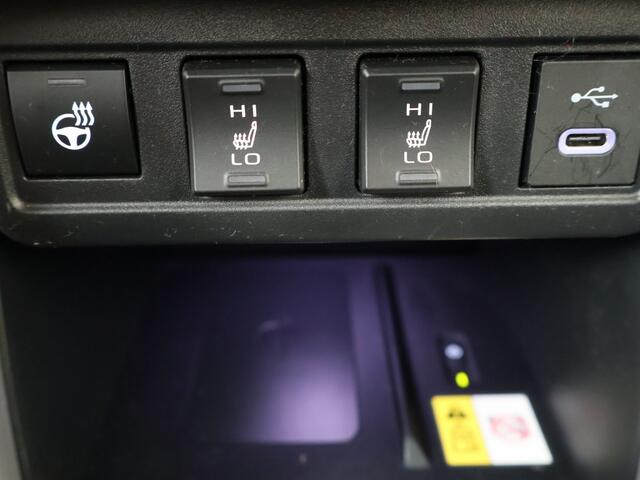 Toyota COROLLA Cross Hybrid 140 Dynamic | Stoel-/stuurverwarming | Adapt. Cruise