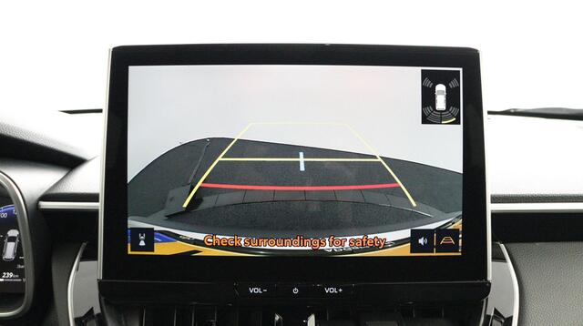 Toyota COROLLA Cross Hybrid 140 Style | Elektrisch Bedienbare Kofferklep | Dodehoek Detectie | Draadloze Telefoonlader |