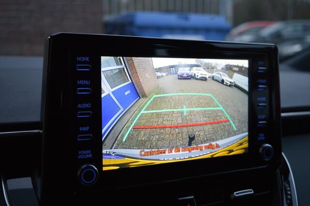 Toyota COROLLA Touring Sports 1.8 | HYBRID - CAMERA - LED