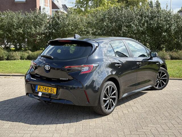Toyota COROLLA 1.8 Hybrid Active | Afn. Trekhaak | Camera | ACC | Climate control | DAB | 17" Lichtmetaal