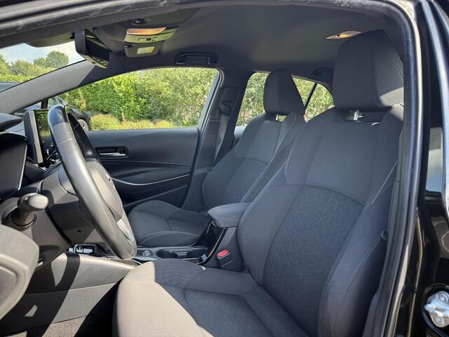 Toyota COROLLA 1.8 Hybrid Active | Afn. Trekhaak | Camera | ACC | Climate control | DAB | 17" Lichtmetaal