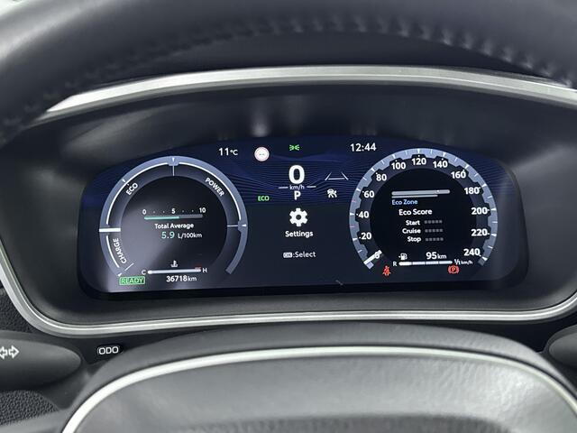 Toyota COROLLA Cross Hybrid 140 Style Bi-Tone | Stoel -/ Stuur Verwarming | Parkeersensoren V+A |