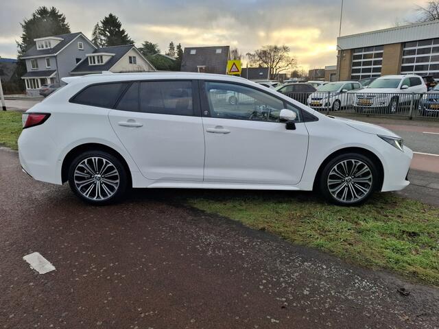 Toyota COROLLA Touring Sports 1.8 Hybrid Executive