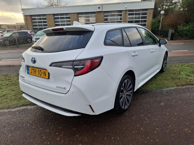 Toyota COROLLA Touring Sports 1.8 Hybrid Executive