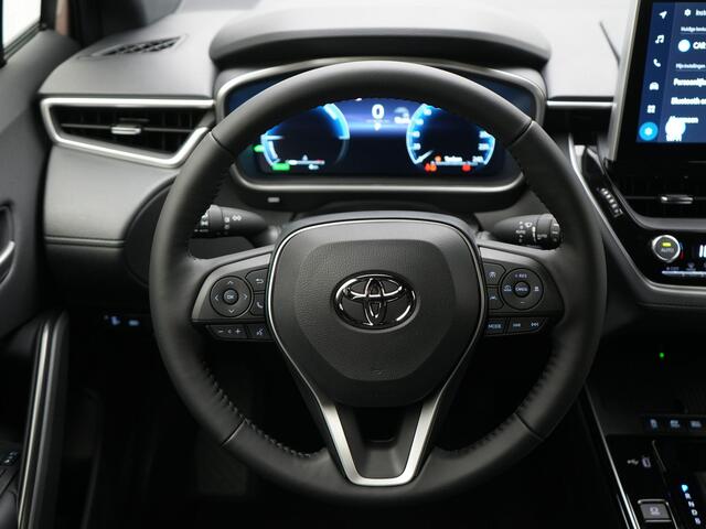 Toyota COROLLA Cross Hybrid 140 Dynamic NU met ¤ 1500 inruil voordeel!!