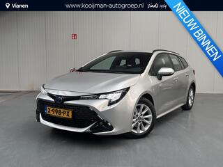 toyota-corolla-touring-sports-hybri