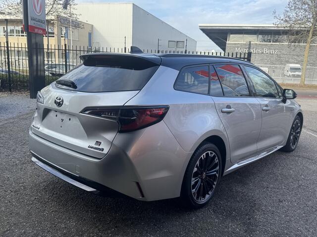 Toyota COROLLA Touring Sports 1.8 Hybrid GR-Sport // NAVI // ADAPTIVE CRUISE // CLIMA // CAMERA // APPLE CARPLAY - ANDROID AUTO //