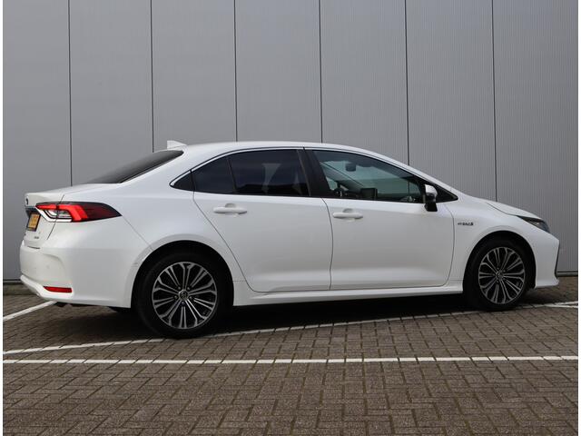 Toyota COROLLA 1.8 Hybrid Style | Stoelverwarming | Camera | Navigatie | Org. NL