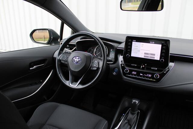 Toyota COROLLA 1.8 Hybrid Active | Incl. 12 maanden garantie | Adaptieve cruise control | Climate control | Apple carplay/Android auto | DAB radio | Parkercamera | Navigatie |
