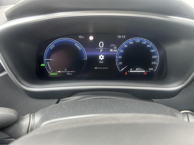 Toyota COROLLA TS Hybrid 140 Dynamic | Apple Carplay | Privacy glass | Stoelverwarming| Parkeersensoren voor en achter