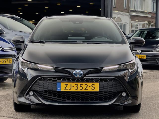 Toyota COROLLA 1.8 HYBRID AUT FIRST EDITION 97D.KM! NAVI CAMERA LED LMV PDC