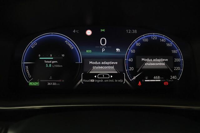 Toyota COROLLA Touring Sports Hybrid 140 Dynamic | Navigatie | Stoelverwarming | Electrische kofferklep |