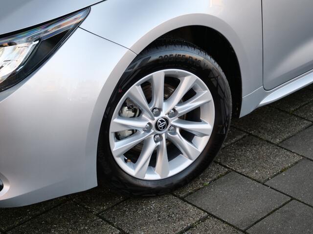 Toyota COROLLA Touring Sports Hybrid 140 Pk Active Automaat DAB / Apple Carplay / Camera / Stoelverwarming