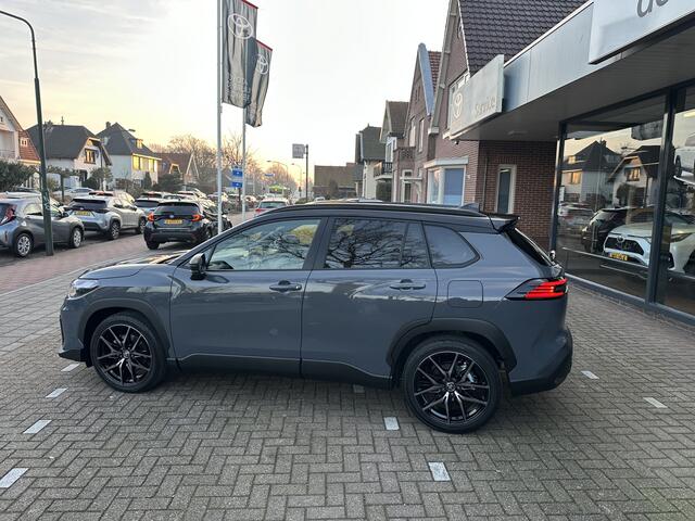 Toyota COROLLA Cross Hybrid 180 GR Sport GR Sport Plus Pack Panoramadak JBL Audio