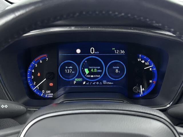 Toyota COROLLA Touring Sports 1.8 Hybrid Active Plus | Stoel / Stuurwielverwarming | Elek. Kofferklep | Parkeercamera | Apple Carplay / Android Auto |