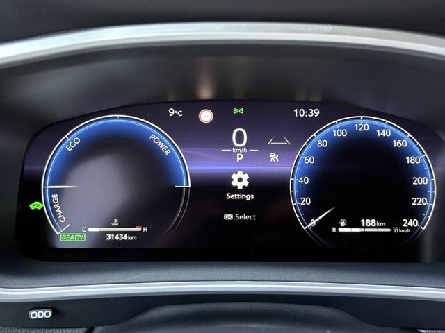 Toyota COROLLA Cross Hybrid 140 Style | Sensoren V/A | Blindspot | El. achterklep |