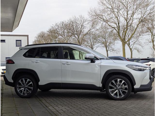 Toyota COROLLA Cross Hybrid 140 Style | Stoel- stuurverwarming | Dodehoek | Elek. achterklep | ACC | PDC V+A | Qi-lader