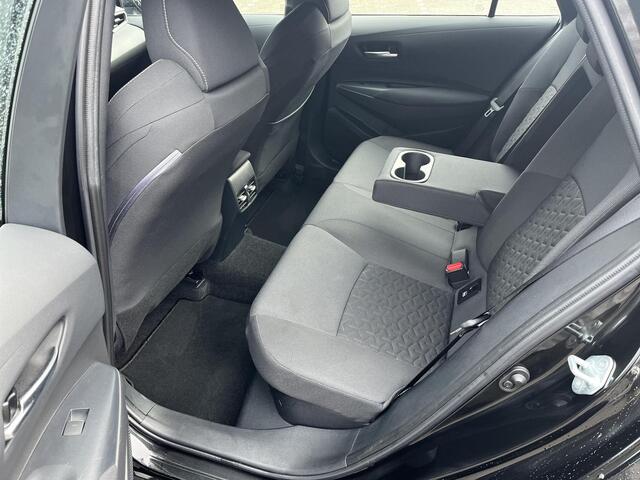 Toyota COROLLA Touring Sports 1.8 Hybrid First Edition | Navigatie | Apple CarPlay/Android auto | Achteruitrijcamera