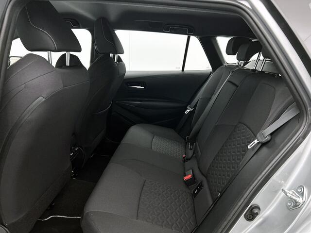 Toyota COROLLA Touring Sports 1.8 Hybrid Dynamic Limited | Voorstoelen Verwarmd | Draadloze Apple Carplay/Android Auto | Adaptieve Cruisecontrol |