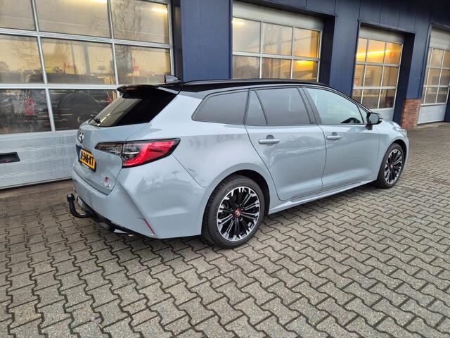Toyota COROLLA 1.8 HYBRID TOURING SPORTS GR-SPORT, Trekhaak, Stoelverwarming, Bi-Tone, ALL IN prijs!