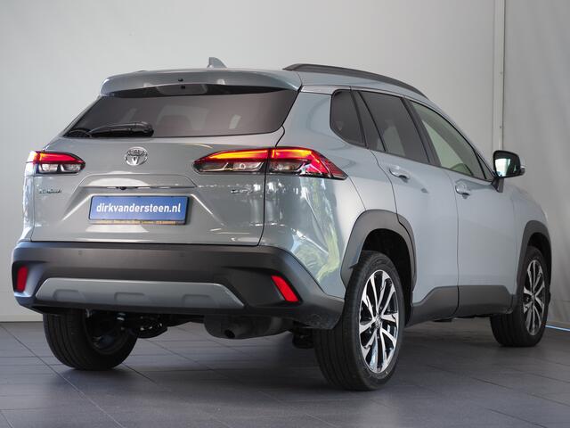Toyota COROLLA Cross Hybrid 140 Style | Dodehoekdetectie | Toyota Safety Sense 3 | Voorstoelen- en Stuurwiel Verwarmd | Apple CarPlay/ Android Auto | Adaptive Cruise Control | Achteruitrijcamera | Draadloos Telefoonlader