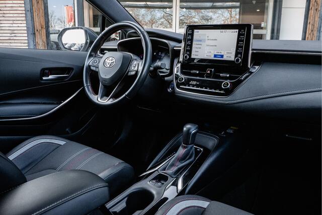 Toyota COROLLA Touring Sports 1.8 Hybrid GR-Sport Stoelverwarming/ Sportstoelen/ Camera/ Adapt. cruise/ 18" Lmv/ Carplay