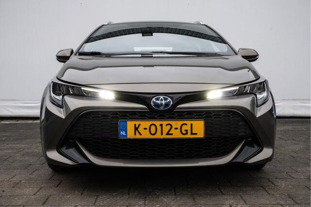 Toyota COROLLA Touring Sports 1.8 Hybrid Active Full led/ Carplay/ Navigatie apps/ Camera/ 16" Lmv/ Dab/ Armsteun/ Cruise control