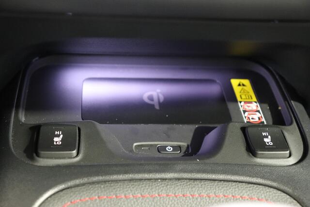 Toyota COROLLA Hybrid 140 GR Sport, Navigatie, BSM, Apple Carplay / Android Auto, 1E Eigenaar, Dealer onderhouden!