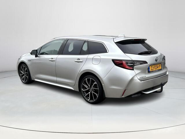 Toyota COROLLA Touring Sports 2.0 Hybrid Business Sport Intro