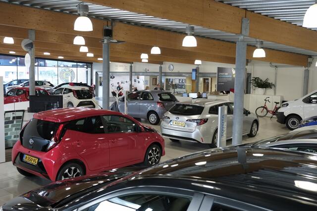 Toyota COROLLA Cross 2.0 High Power Hybrid Launch Edition Automaat | JBL Premium audi