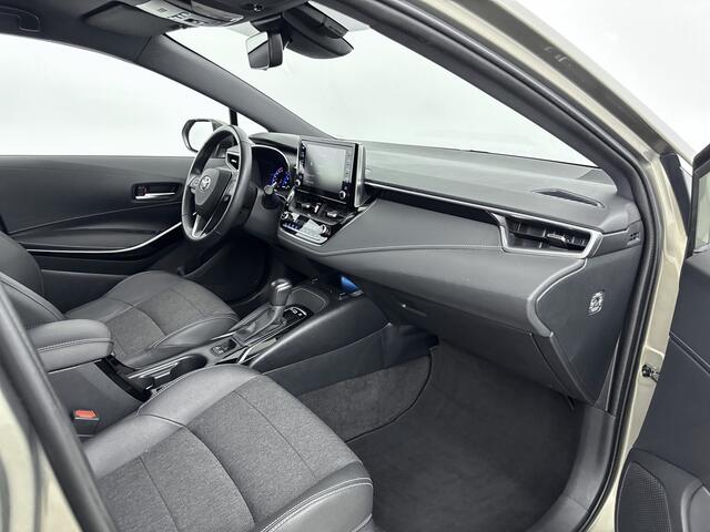 Toyota COROLLA Touring Sports 1.8 Hybrid Dynamic Carplay | Navigatie | Achteruitrijcamera | Automatisch Groot Licht | Elektrisch Inklapbare Spiegels | Lichtmetalen Velgen 17'' |