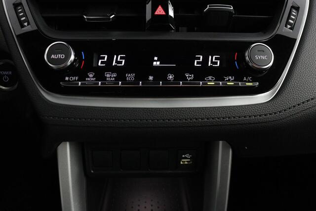 Toyota COROLLA Cross Hybrid 200 Dynamic | Trekhaak | Apple Carplay/Android Auto |