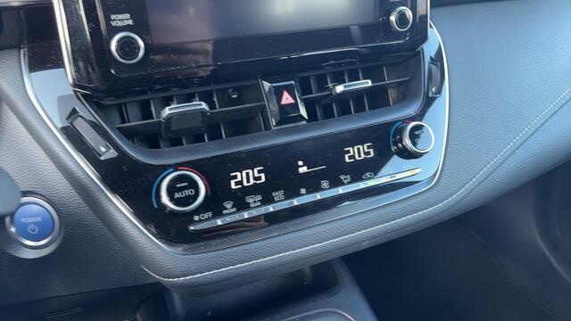 Toyota COROLLA 1.8 Hybrid Active CAMERA / CARPLAY / FULL LED / CLIMA / BLUETOOTH / ACC / NL-AUTO