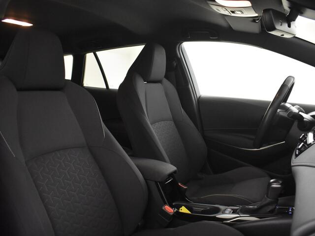 Toyota COROLLA Touring Sports 1.8 Hybrid Team D | PDC | stoelverwarming |