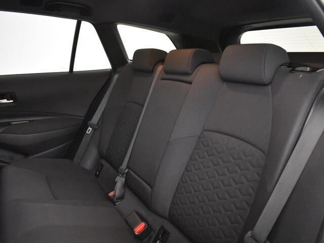 Toyota COROLLA Touring Sports 1.8 Hybrid Team D | PDC | stoelverwarming |