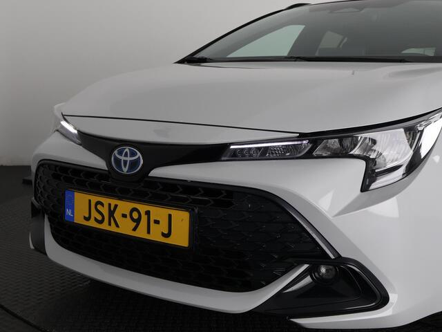 Toyota COROLLA Touring Sports Hybrid 140 Active Bi-Tone | Stuur-& Stoelverwarming | Apple Carplay&AndroidAUTO | Adapt.Cruise control