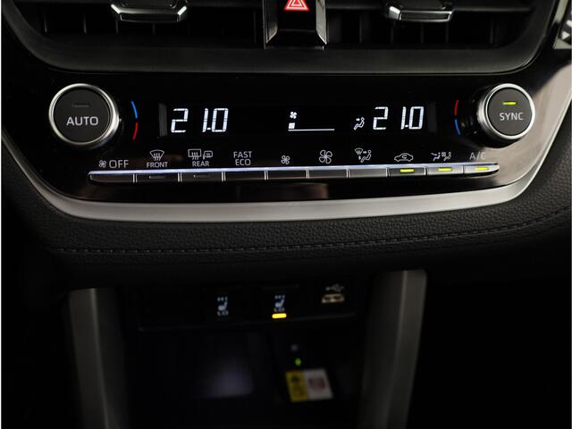 Toyota COROLLA Cross Hybrid 140 Style | Lederen bekleding | Elek. verstelbare bestuurdersstoel | Stoelverwarming | Parkeersensoren |