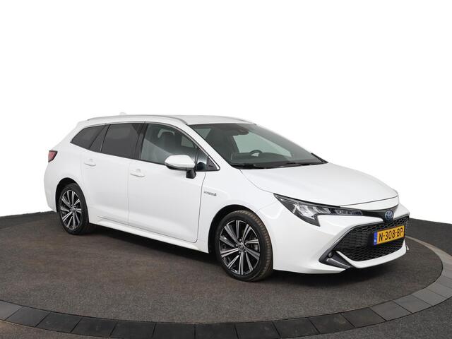 Toyota COROLLA Touring Sports 1.8 Hybrid TeamNL | Stoelverwarming | Draadloos Telefoonlader | Climate Control | Adaptieve Cruise Control |
