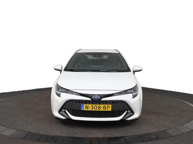 Toyota COROLLA Touring Sports 1.8 Hybrid TeamNL | Stoelverwarming | Draadloos Telefoonlader | Climate Control | Adaptieve Cruise Control |