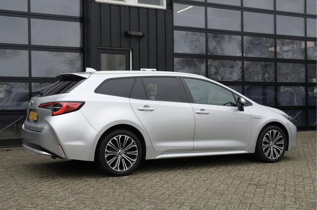 Toyota COROLLA Touring Sports 1.8 Hybrid First Edition | NL-Auto | Dealer Onderhouden | Carplay