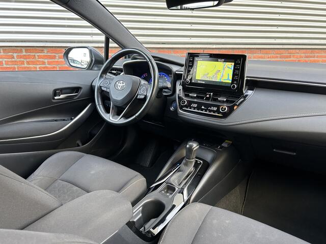 Toyota COROLLA Touring Sports 1.8 Hybrid Business Plus | 1e Eigenaar | Keyless entry | Trekhaak | Stoelverwarming | Lane assist | Camera
