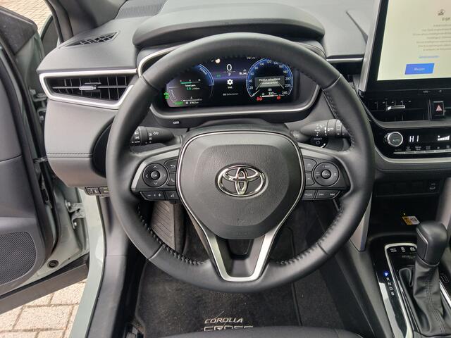 Toyota COROLLA Cross Hybrid 140 Style Autom achterklep PDC v+a Apple/Android auto