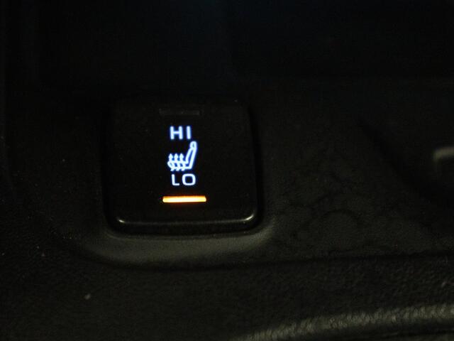 Toyota COROLLA 2.0 Hybrid Trek | Stoelverwarming | Adaptive cruise | Navigatie | Camera | Carplay | Keyless | Full LED | DAB | Climate control | Bluetooth