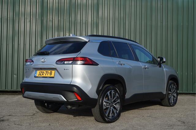 Toyota COROLLA Cross Hybrid 140 Dynamic + Carplay/ Keyless/ Elektr.achterklep/ Camera/ Nieuwstaat!