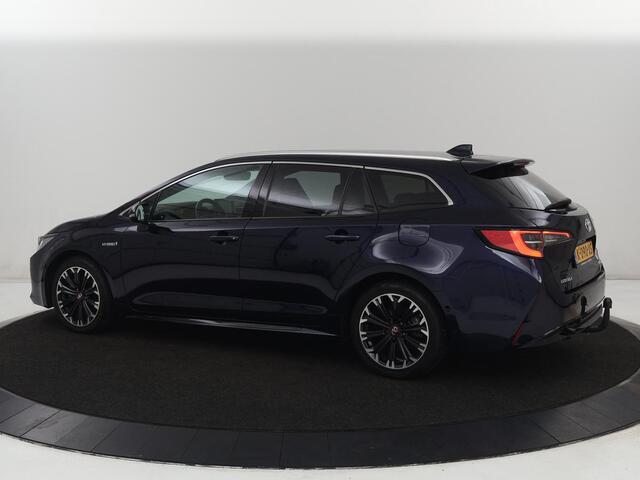Toyota COROLLA 2.0 Hybrid GR-Sport | Leder/Alcantara | Stoelverwarming | Trekhaak | Sportstoelen | Camera | Carplay | Park Assist | Keyless | Climate control | Full LED | Bluetooth | Getint glas