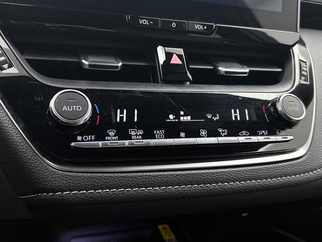 Toyota COROLLA Touring Sports Hybrid 140 Dynamic | Half lederen bekleding | Stoelverwarming | NL-Auto | Navigatie |