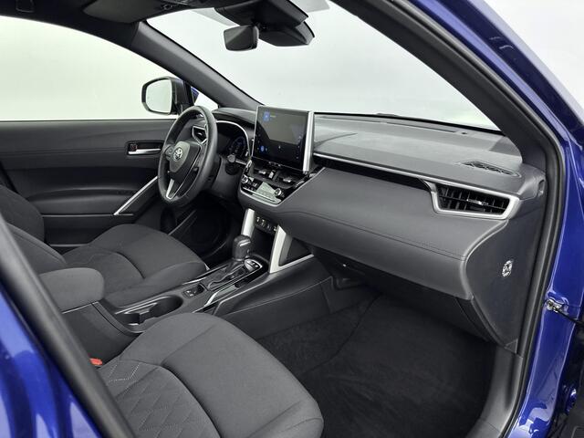 Toyota COROLLA Cross Hybrid 200 Style Limited | Stoel / Stuurwielverwarming | Parkeersensoren | Navigatie | Apple Carplay / Android Auto |