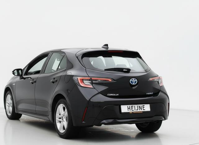 Toyota COROLLA 1.8 HYBRID AUT. DYNAMIC NAVI/CAMERA/CARPLAY